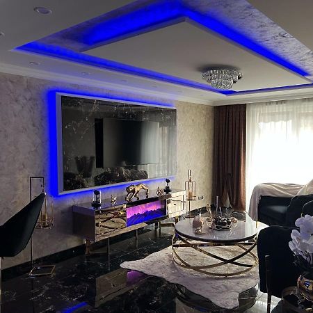 Luxurynight Apartment สตราสบูร์ก ภายนอก รูปภาพ
