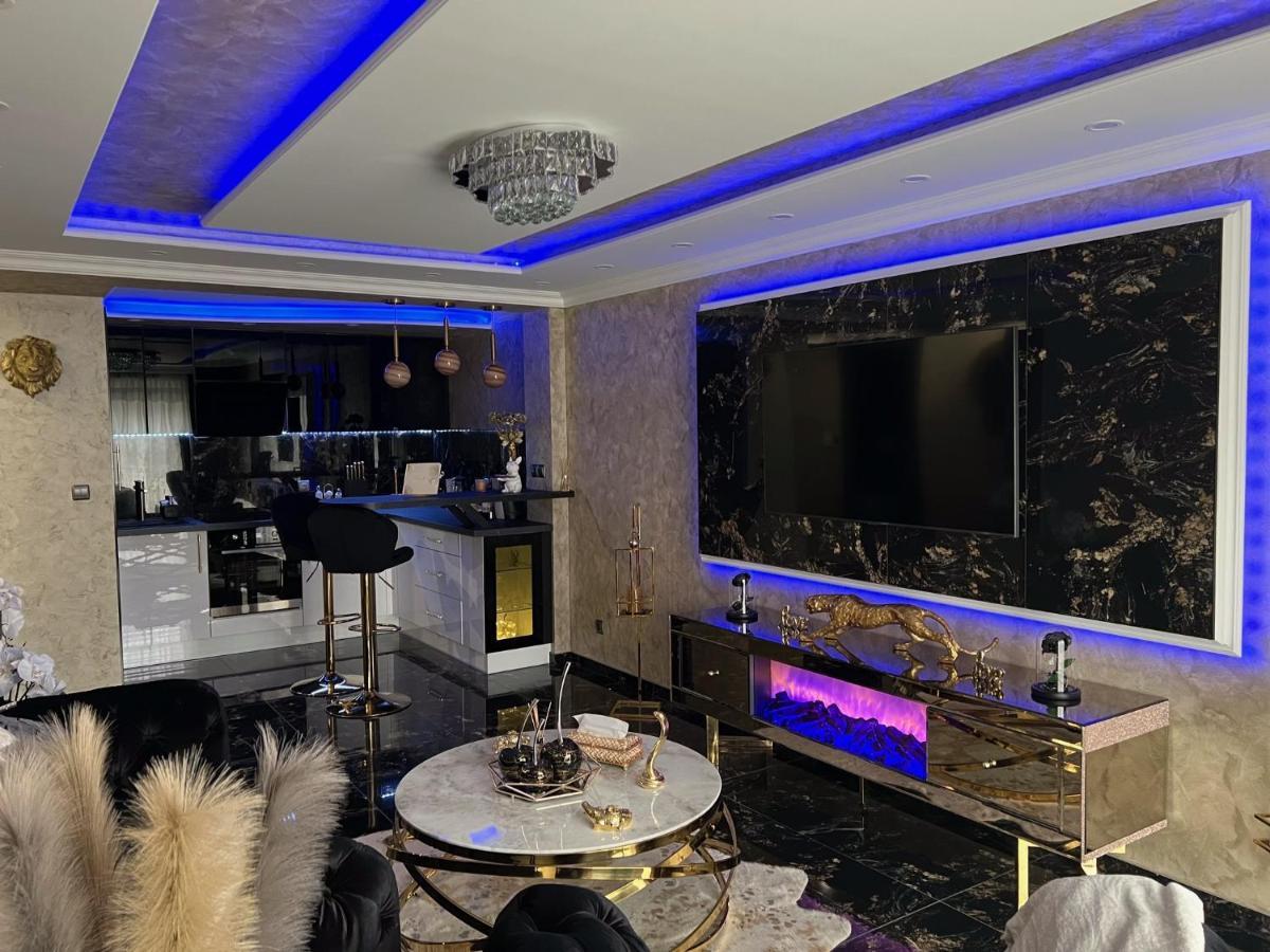 Luxurynight Apartment สตราสบูร์ก ภายนอก รูปภาพ