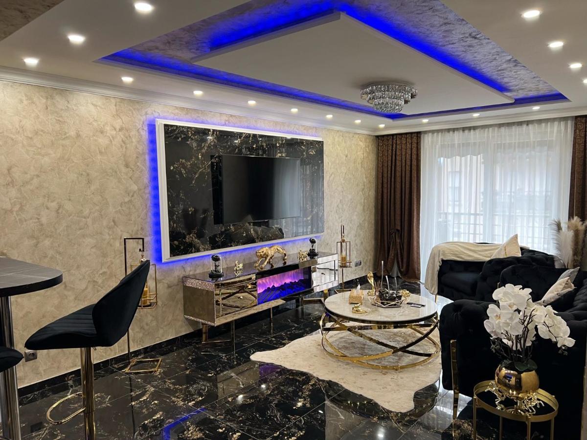 Luxurynight Apartment สตราสบูร์ก ภายนอก รูปภาพ
